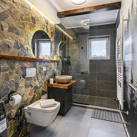 Mountain & Sunset View - Bathtub - Parking Apartment *