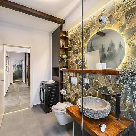 Apartment Mountain & Sunset View - Bathtub - Parking