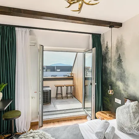 Apartment Mountain & Sunset View - Bathtub - Parking Brasov