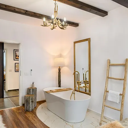 Apartment Mountain & Sunset View - Bathtub - Parking *
